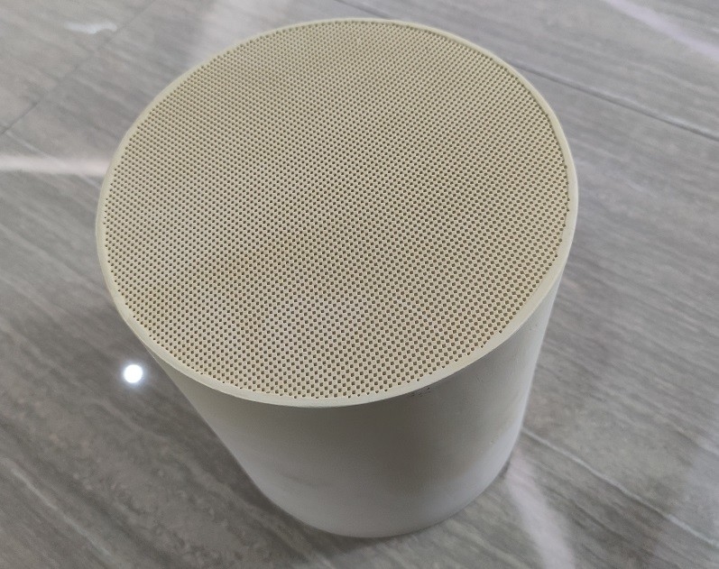 Sic Substrate SCR Coating Diesel Particulate Filter In Diesel Engines